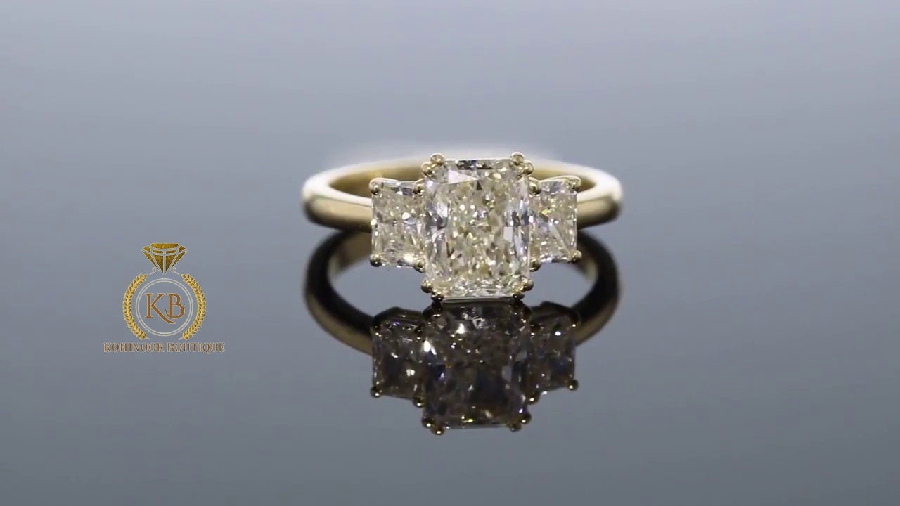 Radiant cut 3-Stone moissanite Engagement ring, ring for her, gift for women, 3 stone anniversary ring, gift for wife