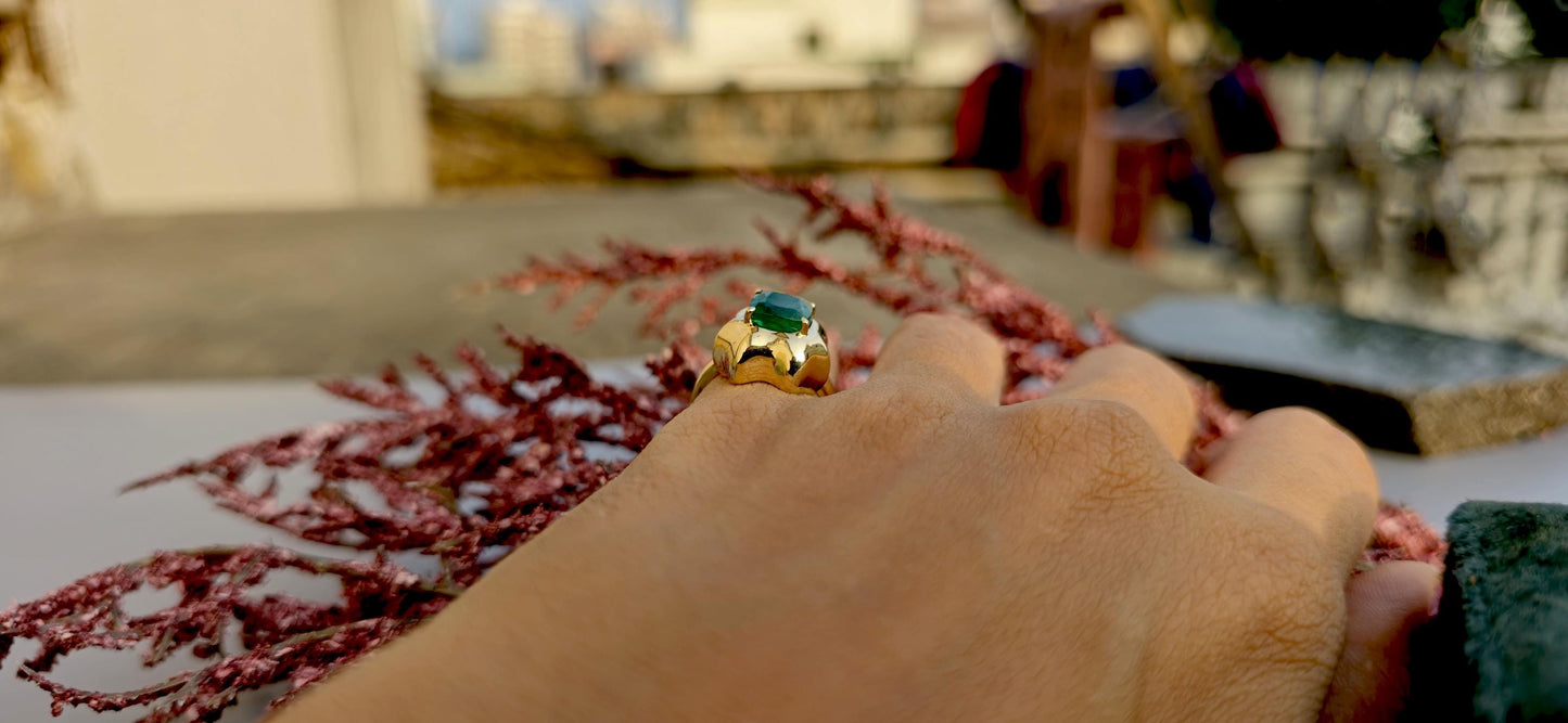 Natural Emerald Signet Solitaire ring in , Ring for her\Women, statement ring, pinky finger ring, right hand ring, with IGI certificate