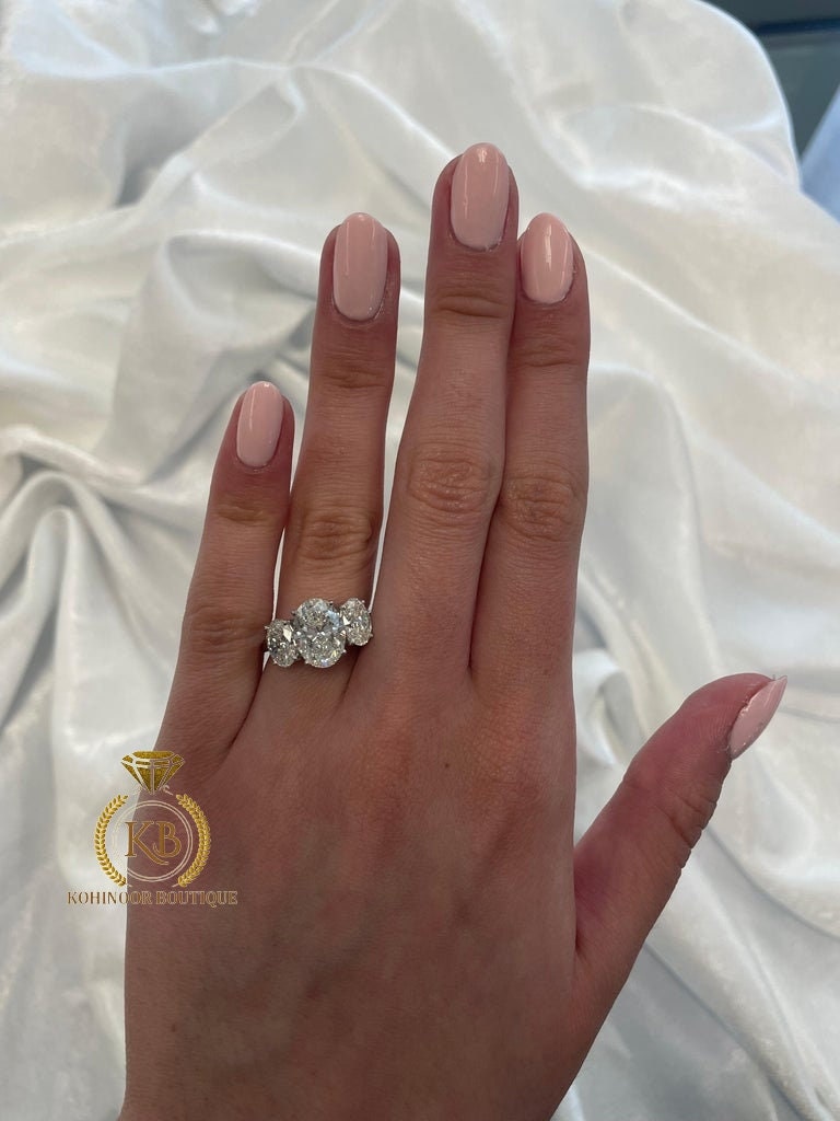 Classic 3 Stone Oval moissanite Engagement Ring, ring for her, 3 stone anniversary ring, ring for women, gift for her.