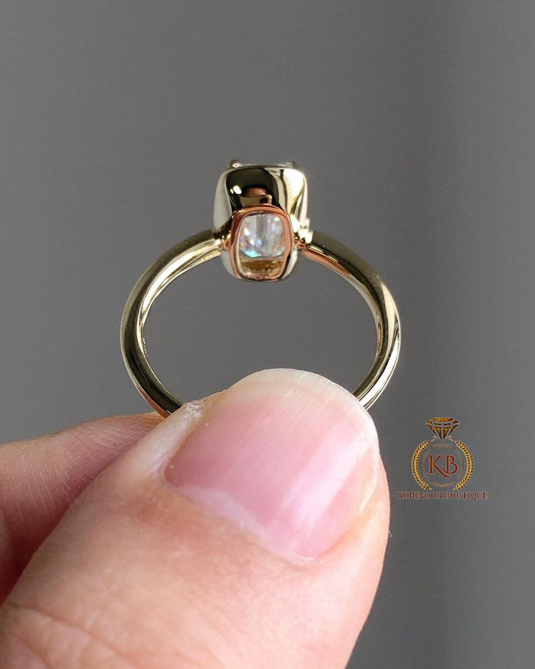 Elongated Emerald Bezel Set Moissanite Solitaire Engagement Ring,Proposal\Anniversary\Wedding Ring for Women\Men in 18k\14k\10k