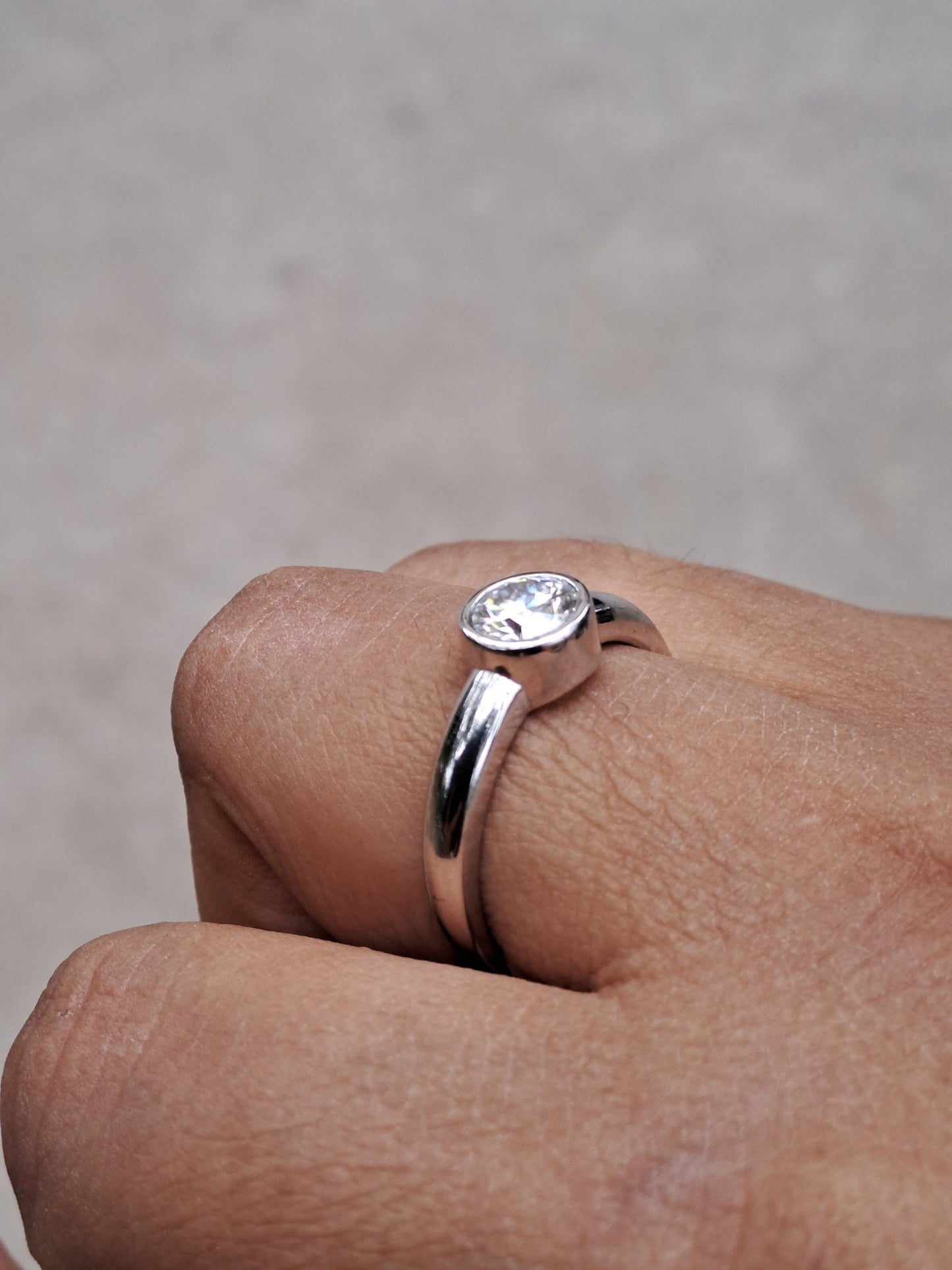 Bezel set Round Moissanite Engagement\ring, Promise ring, Proposal ring, dainty engagement ring, wedding anniversary ring, gift for her