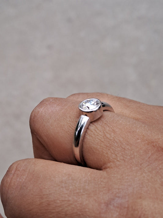 Bezel set Round Moissanite Engagement\ring, Promise ring, Proposal ring, dainty engagement ring, wedding anniversary ring, gift for her