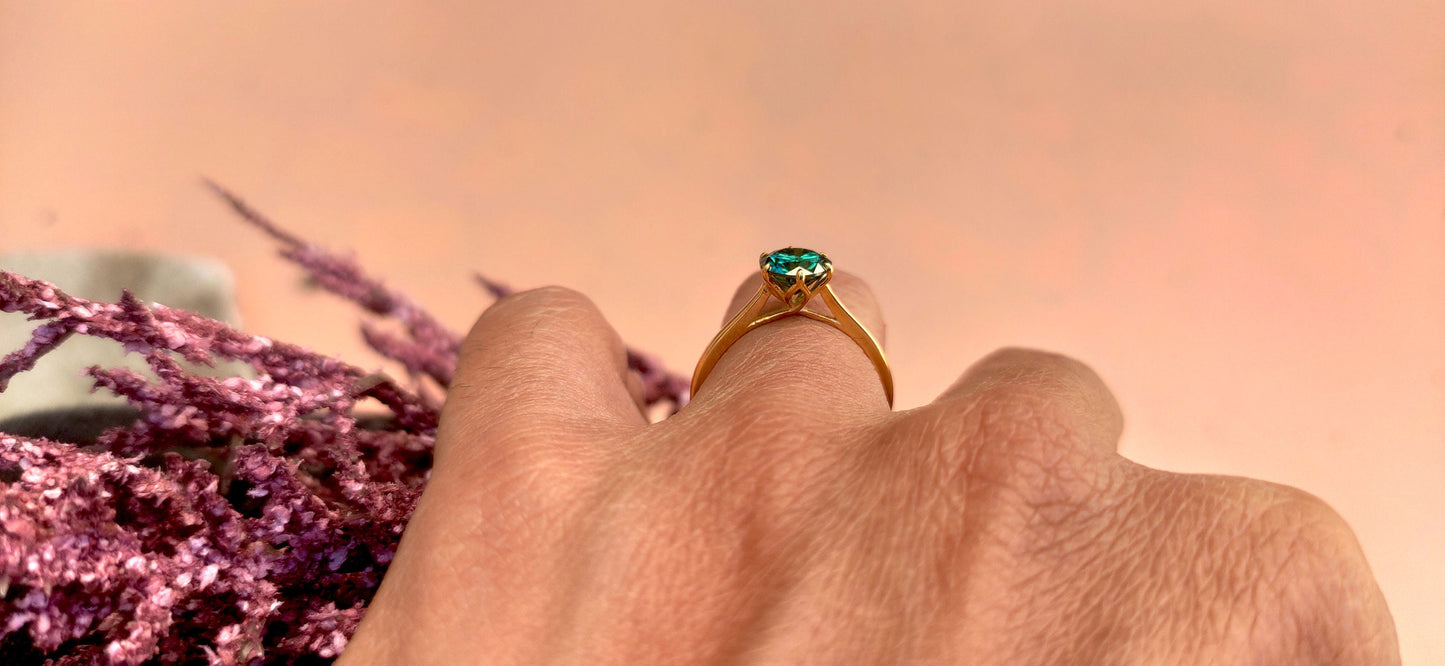 Tulip Lotus Prong Round Green Moissanite Solitaire Engagement Ring, flower basket ring Promise ring, proposal Ring, Ring for her