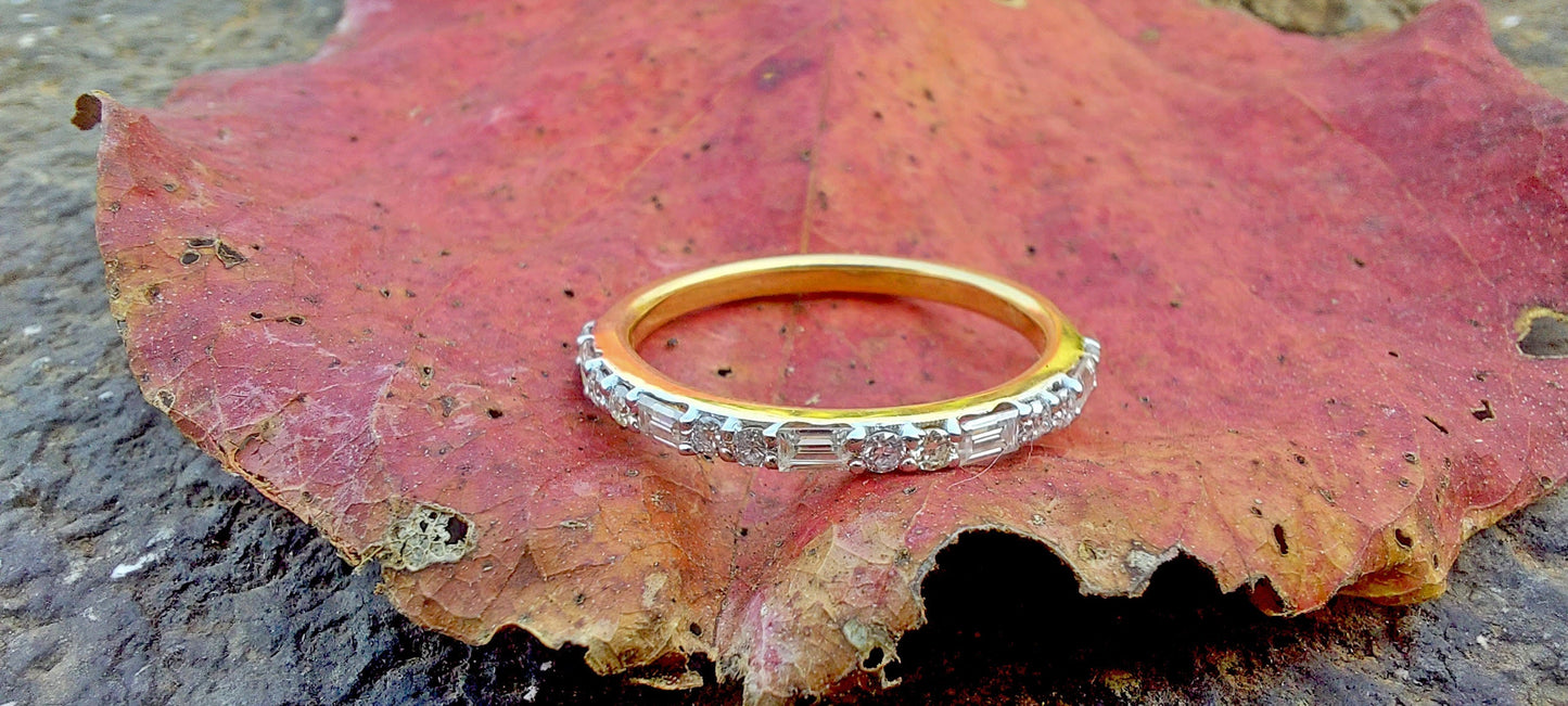Baguette & Round moissanite Eternity Band, dainty wedding band, stackable minimalist ring
