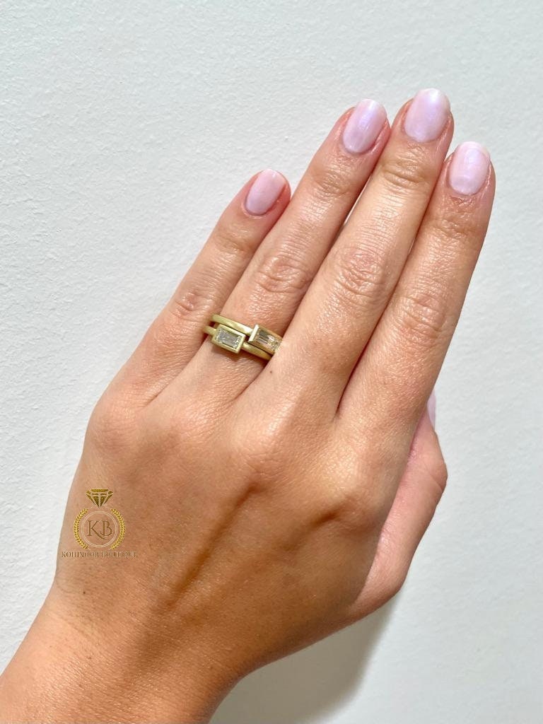Baguette Moissanite Solitaire Ring, East West Bezel Set Solitaire Engagement Ring 18k\14k\10k White\Yellow\Rose Gold\Platinum