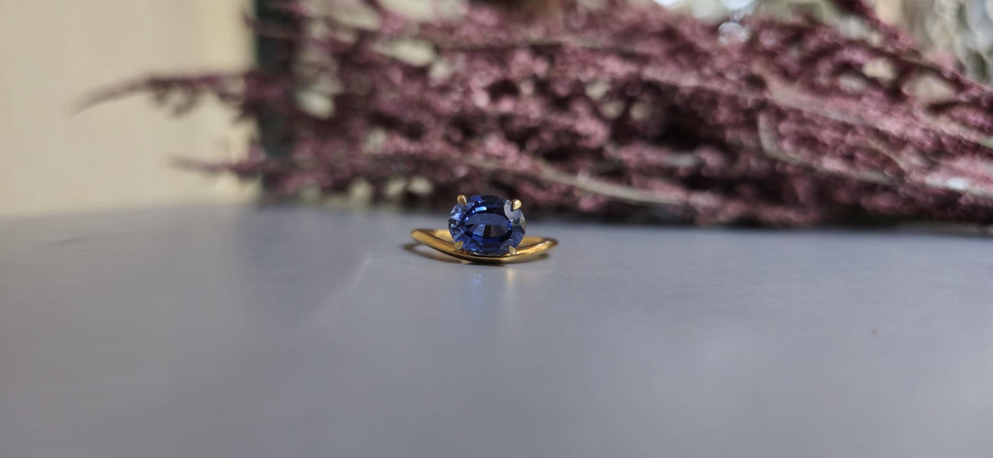 East West  set Corn flower Blue sapphire oval Cut with floating setting ring
