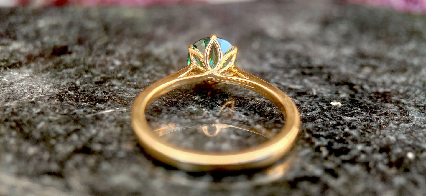 Tulip Lotus Prong Round Green Moissanite Solitaire Engagement Ring, flower basket ring Promise ring, proposal Ring, Ring for her