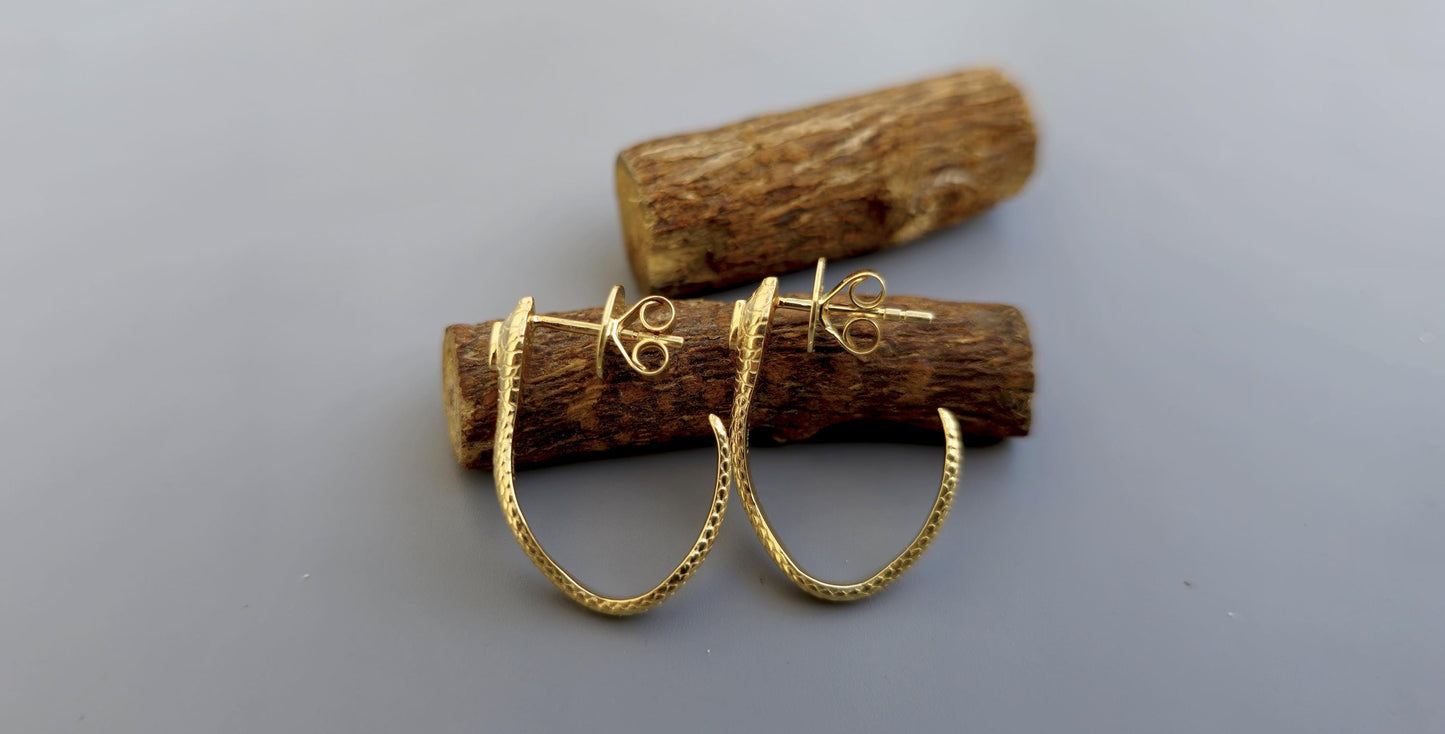Snake serpent earrings huggie, huggie for women, earrings for women girls, party wear earrings, statement earrings, Cobra Pear earrings