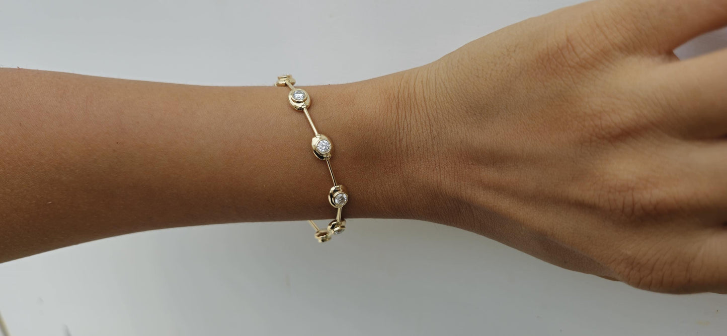 Moissanite Round cut bezel set button back Tennis Bracelet, Bracelet for women, Bracelet for her\girls, Anniversary\Birthday\Christmas gift