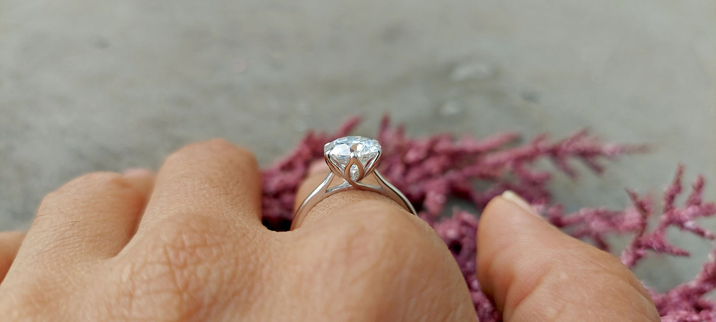 Tulip Lotus Prong Round Moissanite Solitaire Engagement Ring,flower basket  Promise\proposal Ring.