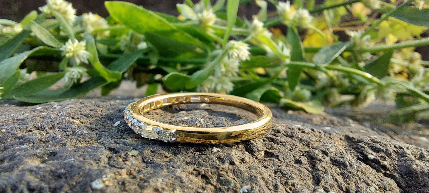 Baguette & Round moissanite Eternity Band, dainty wedding band, stackable minimalist ring