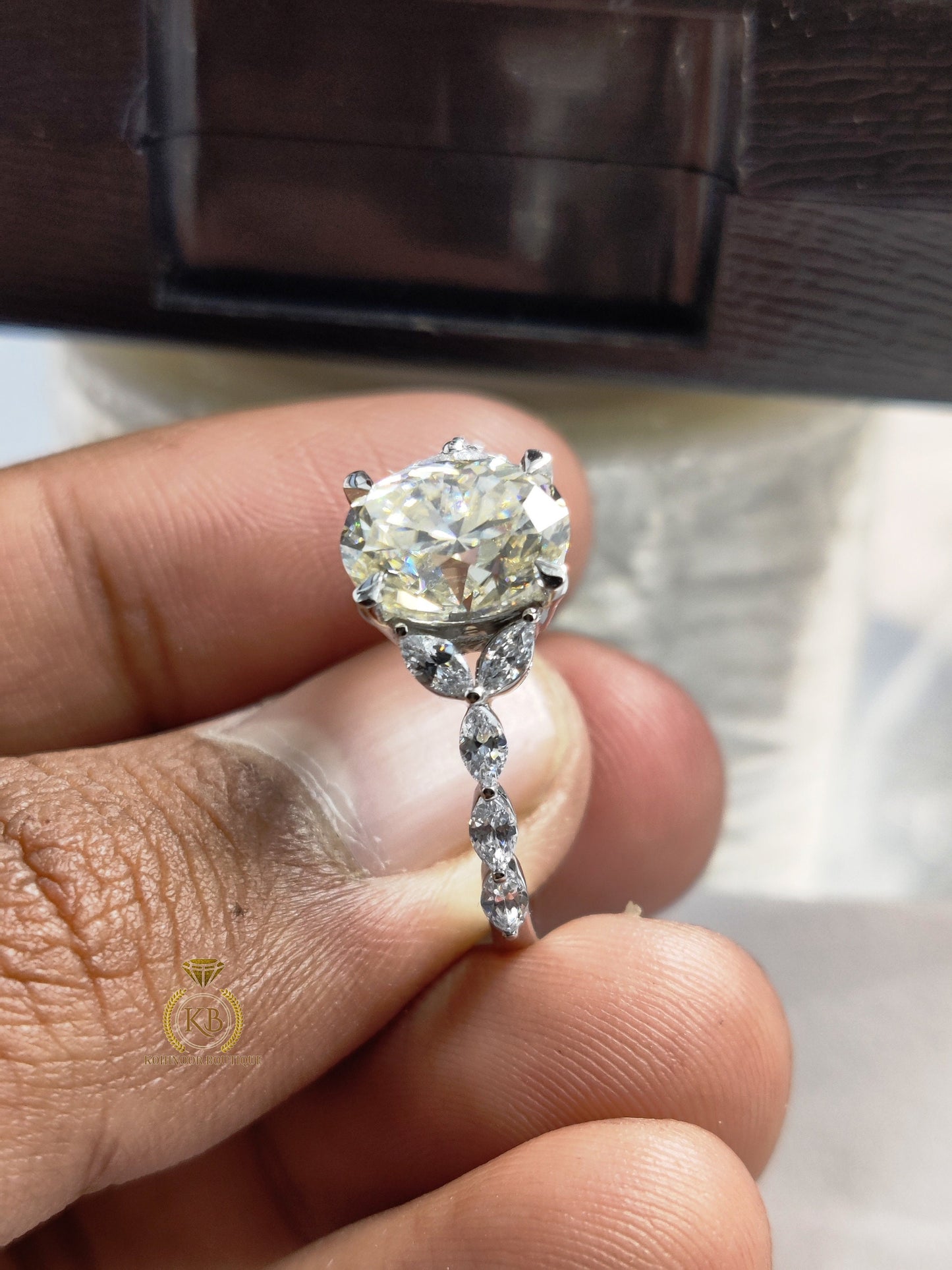 Oval & Marquise Moissanite Engagement ring, floral and petal moissanite ring, ring for her, gift for women, promise proposal ring.