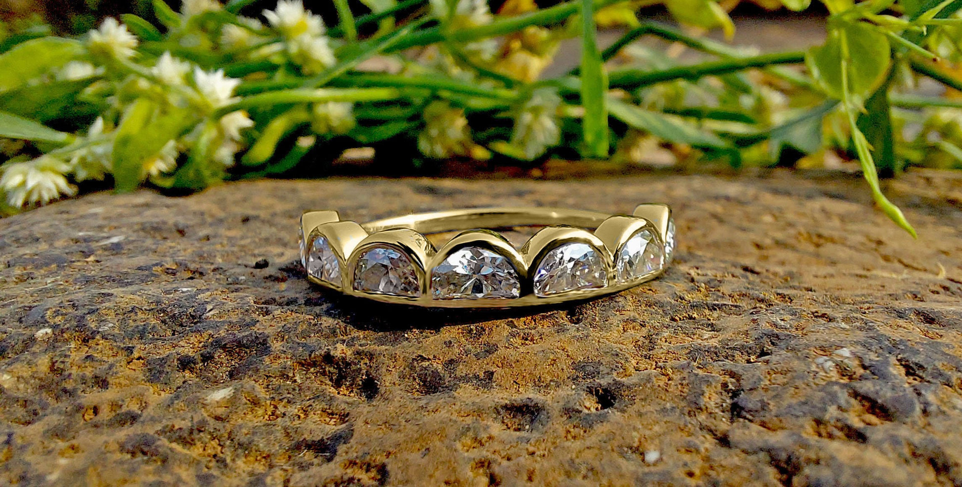 Half Moon Bezel Lace moissanite wedding band,Half eternity ring, Full eternity ring, stackable minimalist ring in White\Yellow\Rose Gold