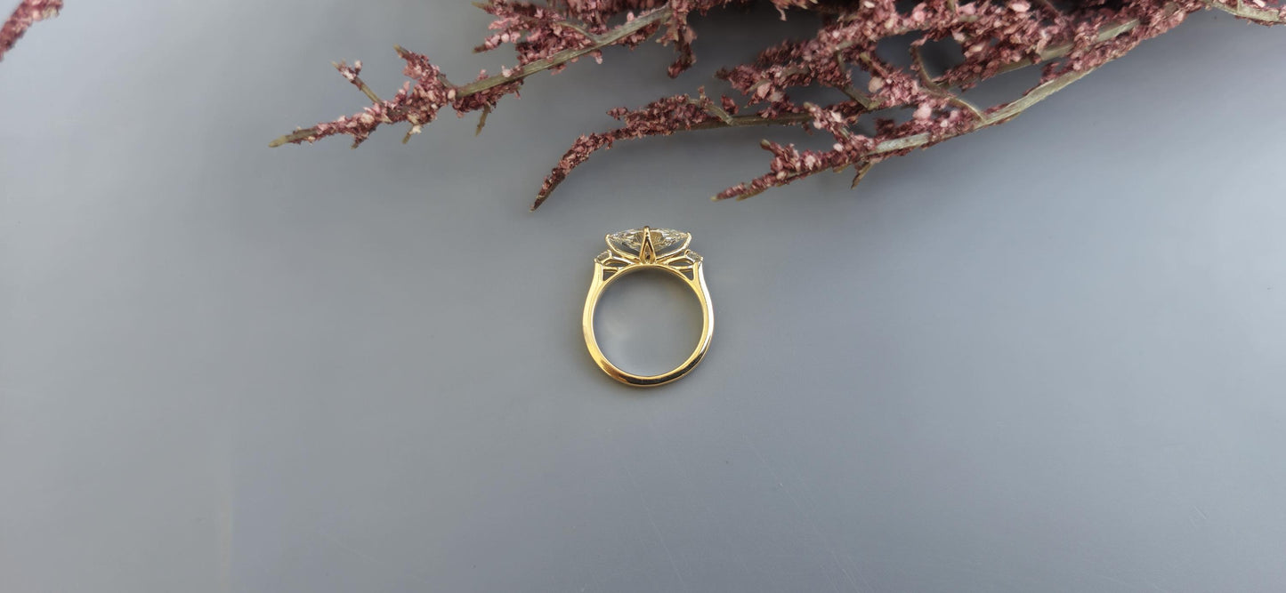 Tulip basket set Marquise moissanite 3 stone ring engagement ring, Ring for her, travel ring, ring for women