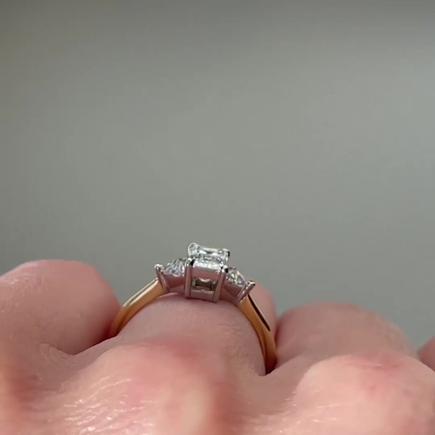 Emerald & Trilliant\Trillion 3 stone moissanite diamond Engagement\propose\Bridal Ring 18k\14k\10k White\Yellow\Rose Gold