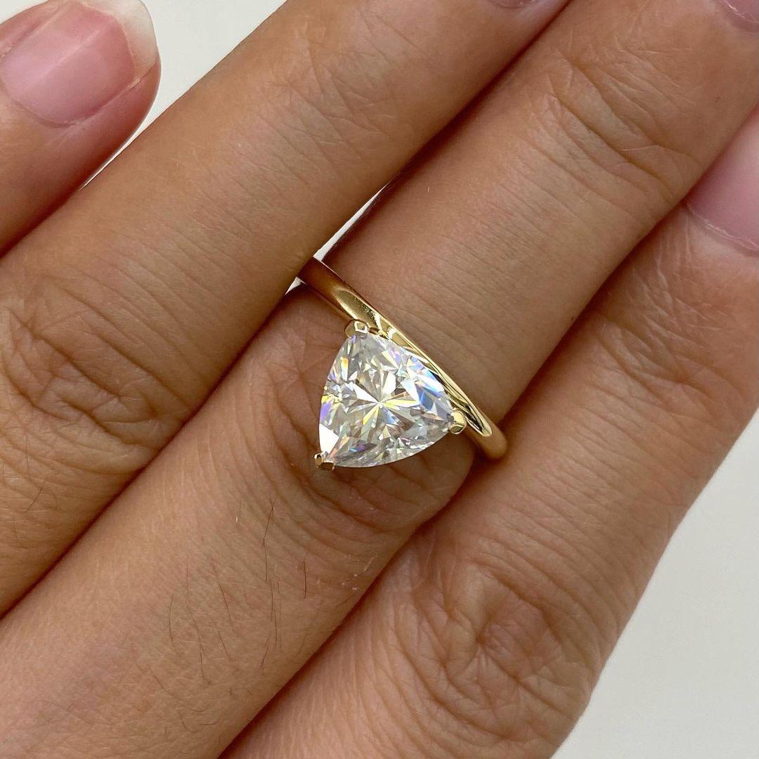 Floating moissanite solitaire Engagement ring, Ring for her, Round\Oval\Emerald\Asscher\Princess\Cushion\Trillion\Half moon\Marquise\Pear.