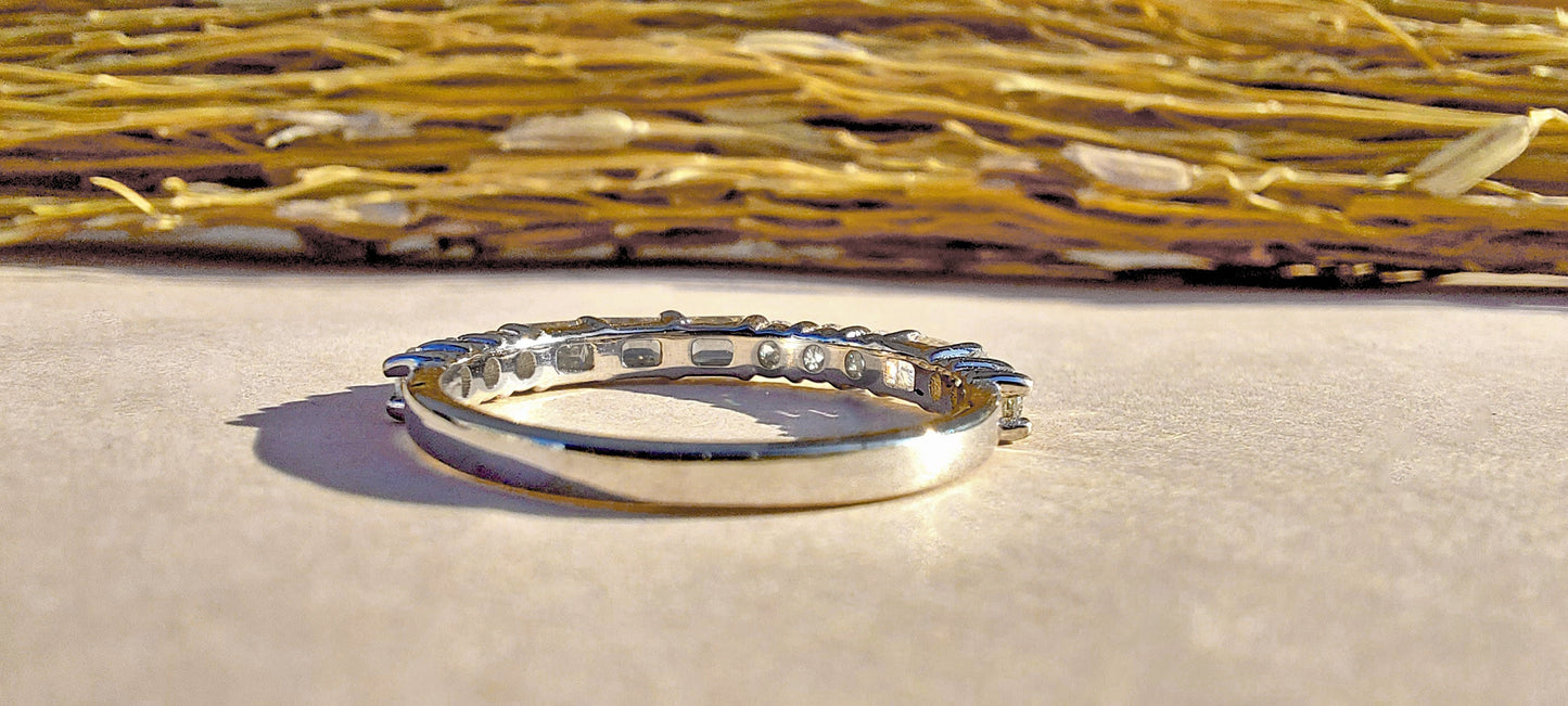 Emerald Morse code Moissanite ring,Name Initial, personalized gift, child Name initial, Husband, Wife, Boyfriend, Girlfriend name initials.