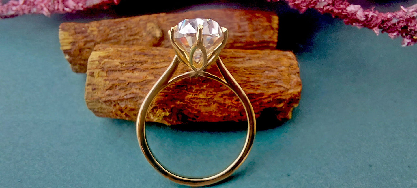Tulip Basket Prongs Oval Cut Moissanite Classic Solitaire Engagement Ring, Customisable in any size and shape of moissanite.