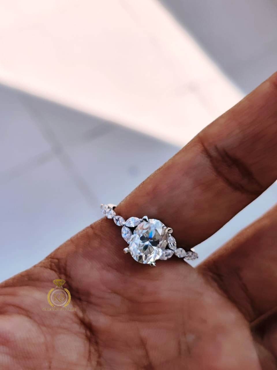 Oval & Marquise Moissanite Engagement ring, floral and petal moissanite ring, ring for her, gift for women, promise proposal ring.