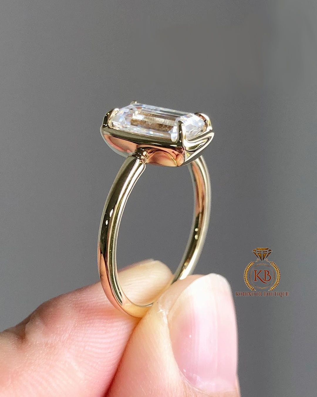 Elongated Emerald Bezel Set Moissanite Solitaire Engagement Ring,Proposal\Anniversary\Wedding Ring for Women\Men in 18k\14k\10k