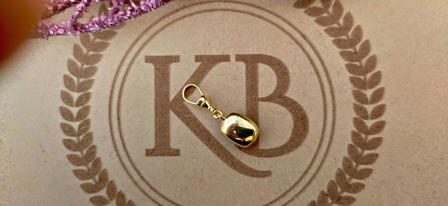 Elongated Old mine cut Cushion Cut Columbian Lab Emerald Pendant,Collet set Georgian cut down set Pendant, Wedding Pendant, Anniversary Gift