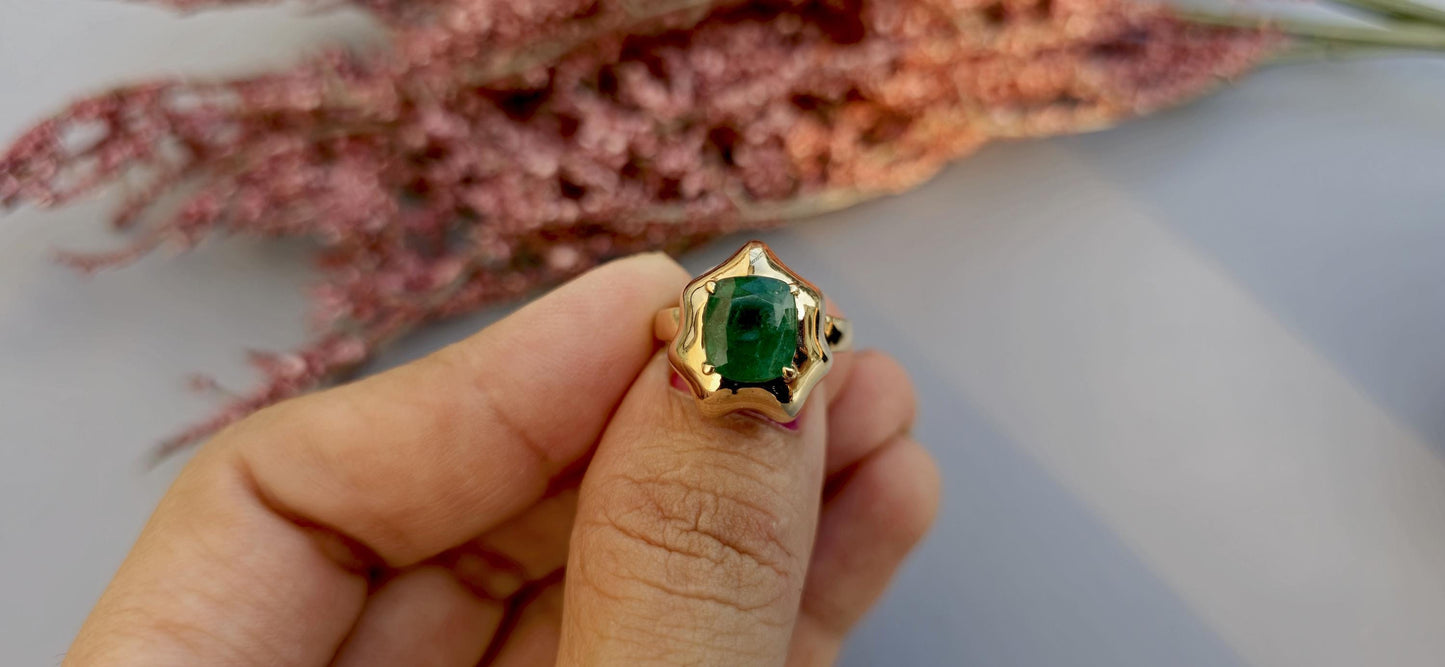 Natural Emerald Signet Solitaire ring in , Ring for her\Women, statement ring, pinky finger ring, right hand ring, with IGI certificate