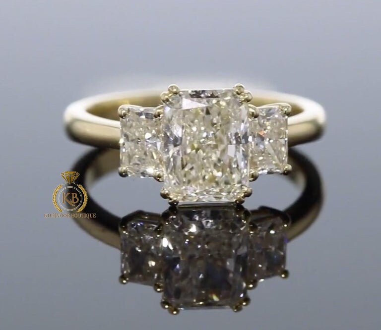Radiant cut 3-Stone moissanite Engagement ring, ring for her, gift for women, 3 stone anniversary ring, gift for wife