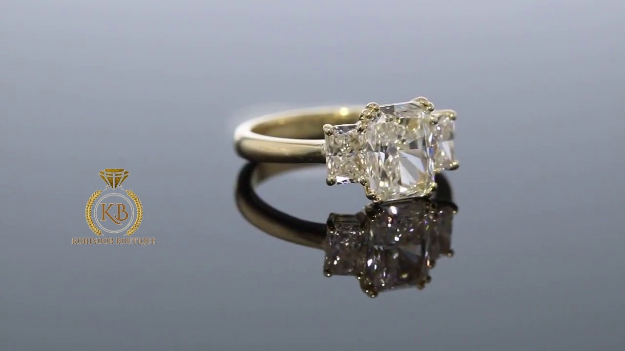 Radiant cut 3-Stone moissanite Engagement ring, ring for her, gift for women, 3 stone anniversary ring, gift for wife