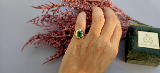 Natural Emerald Signet Solitaire ring in , Ring for her\Women, statement ring, pinky finger ring, right hand ring, with IGI certificate